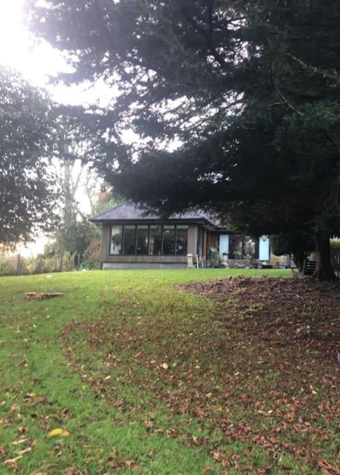 Springwood - Royal Hillsborough Villa Exteriör bild